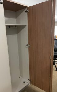 #15 Garderobenschrank (3)